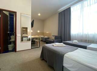 Гостиница Вирджиния Йошкар-Ола Номер стандарт с 4 односпальными кроватями-6