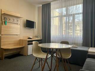 Гостиница Вирджиния Йошкар-Ола Улучшенный трехместный номер-3