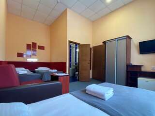 Гостиница Вирджиния Йошкар-Ола Номер стандарт с 3 односпальными кроватями-8