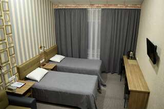 Гостиница Вирджиния Йошкар-Ола Улучшенный двухместный номер Делюкс с 1 кроватью или 2 отдельными кроватями-6