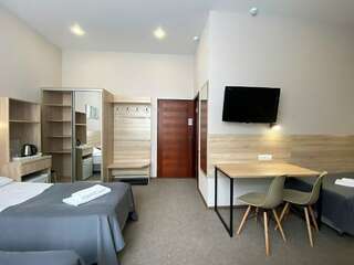 Гостиница Вирджиния Йошкар-Ола Четырехместный номер с ванной-6